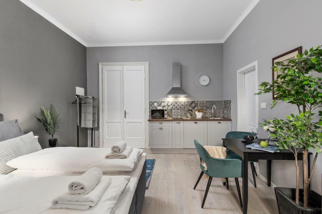Apartments Carpathia Рієка Екстер'єр фото